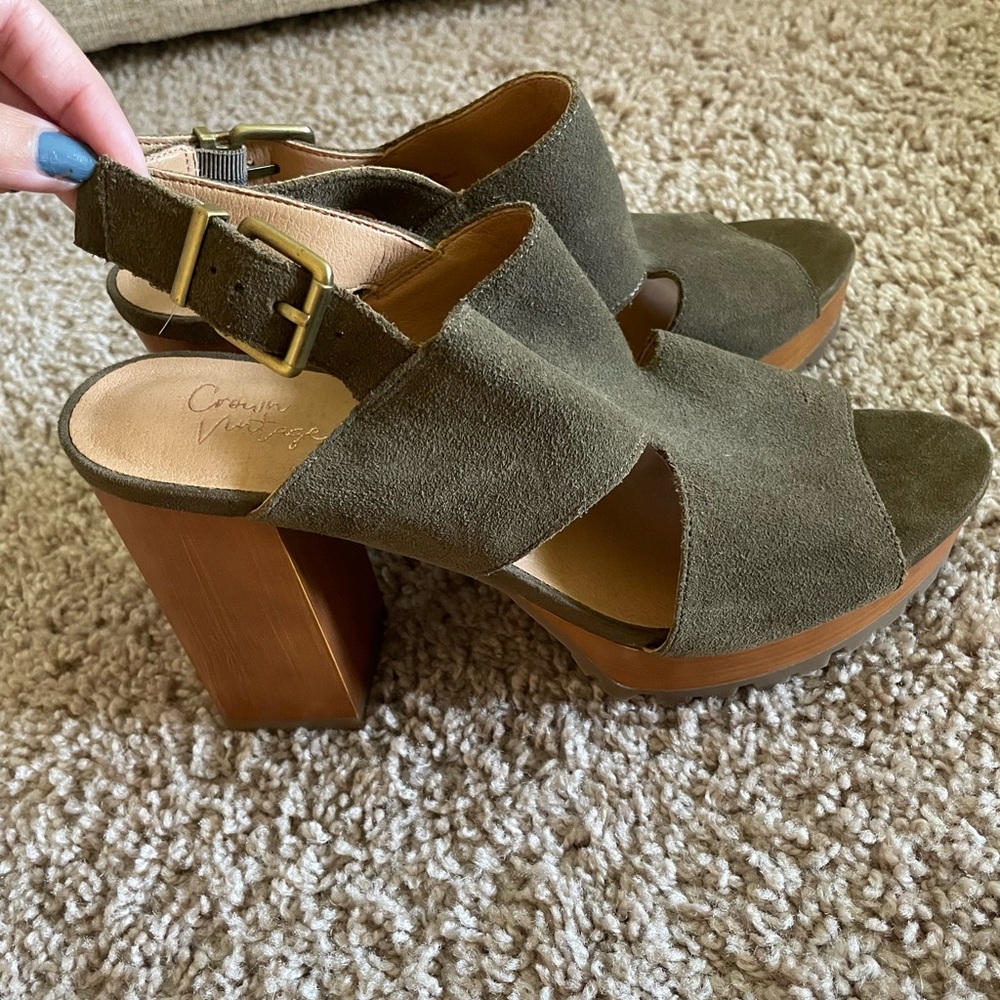 Crown Vintage Janita Suede Sandal